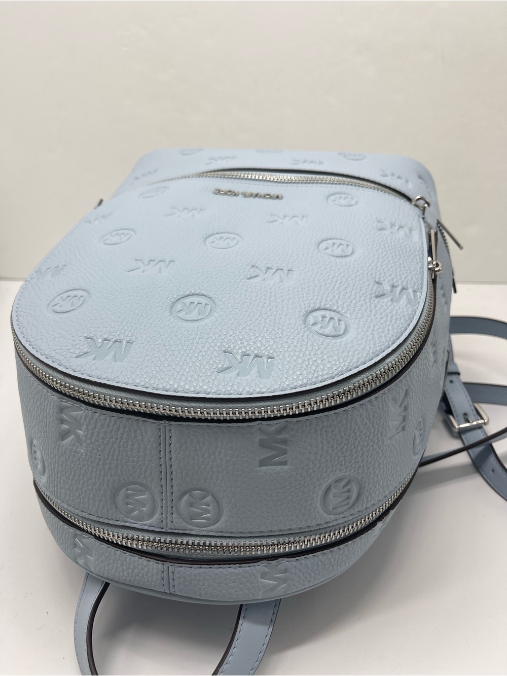 Michael Kors Rhea Medium Zip Logo Debossed Backpack
Pale Ocean 
NWT - Picture 5 of 16